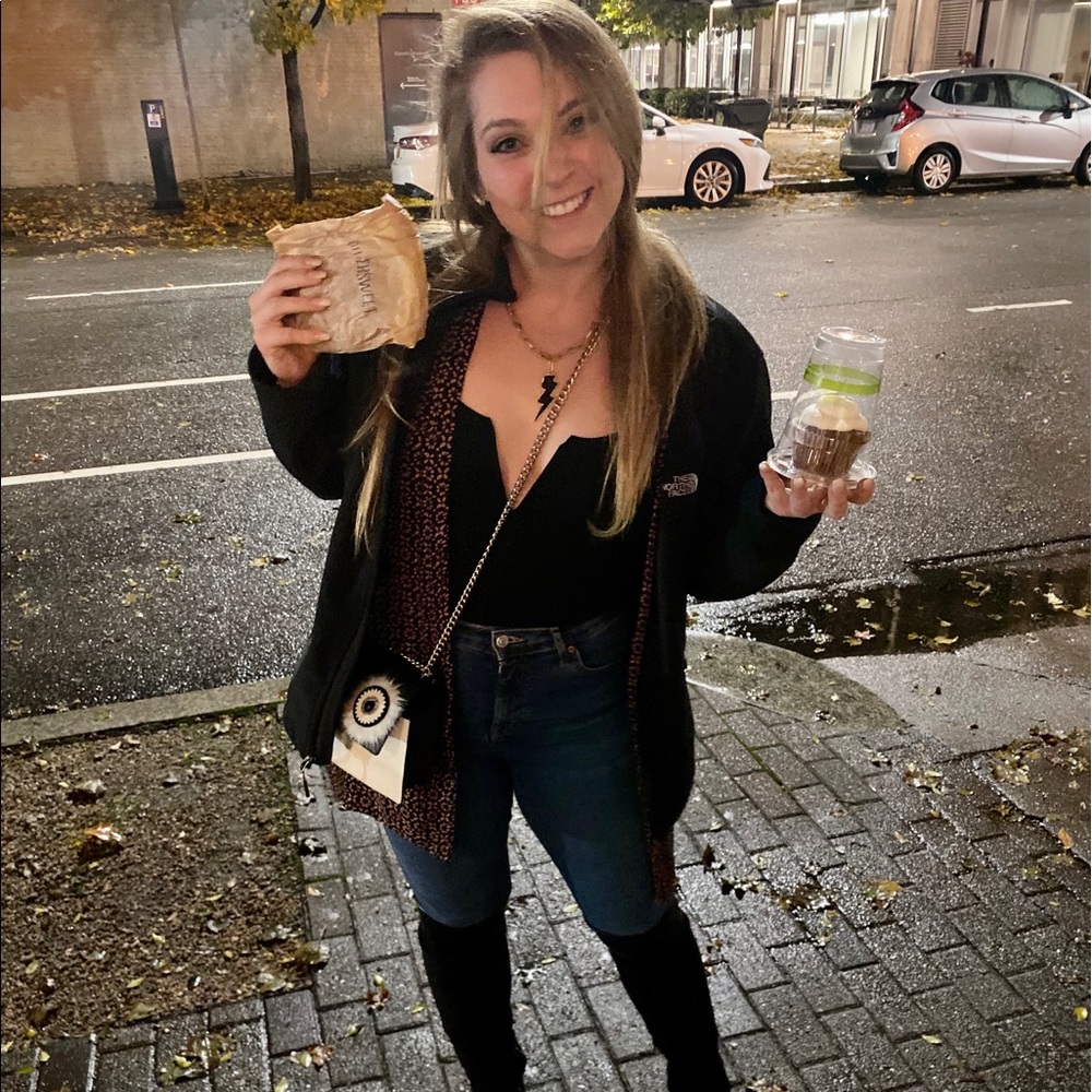 Meet your Posher, Emma